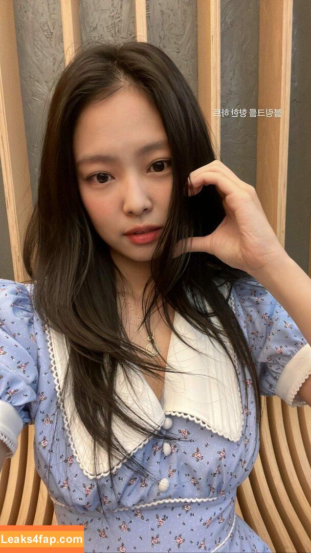 Jennie | BLΛƆKPIИK / Blackpink / jennierubyjane / sheflieshigh слитое фото фото #0122