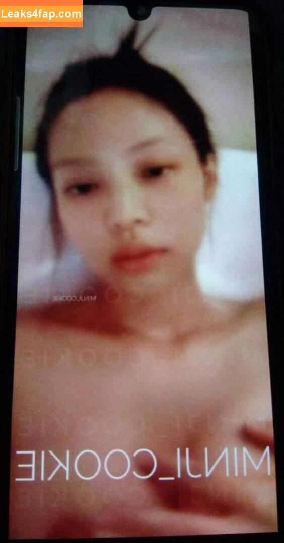 Jennie | BLΛƆKPIИK / Blackpink / jennierubyjane / sheflieshigh слитое фото фото #0126