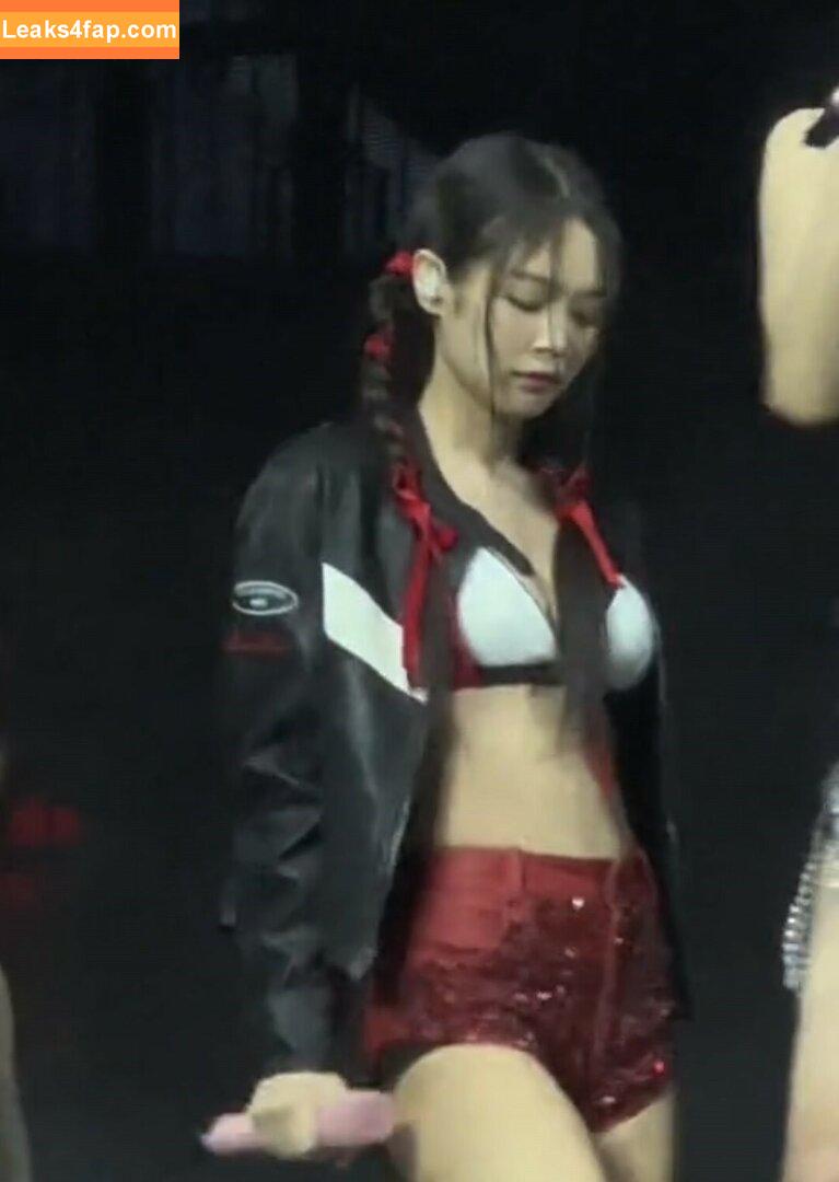 Jennie | BLΛƆKPIИK / Blackpink / jennierubyjane / sheflieshigh слитое фото фото #0155