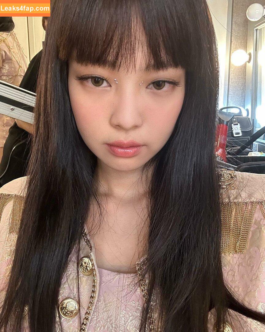 Jennie | BLΛƆKPIИK / Blackpink / jennierubyjane / sheflieshigh слитое фото фото #0158