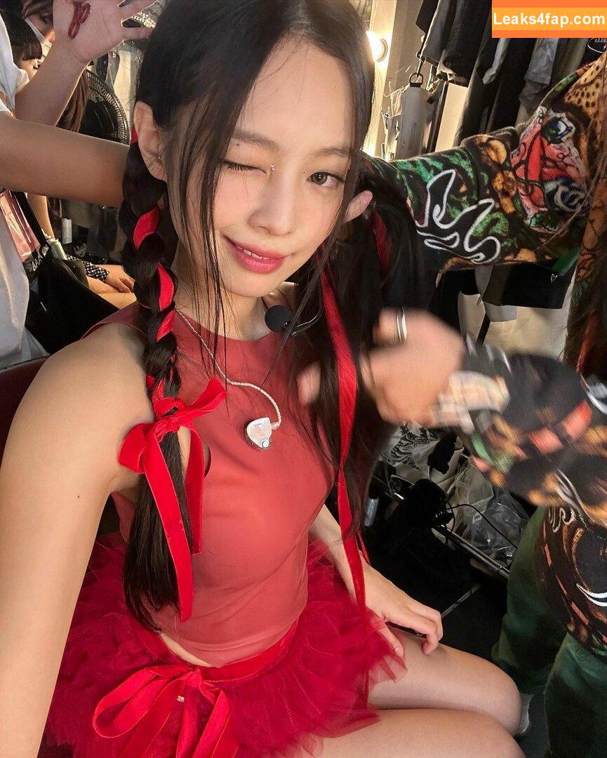 Jennie | BLΛƆKPIИK / Blackpink / jennierubyjane / sheflieshigh слитое фото фото #0171