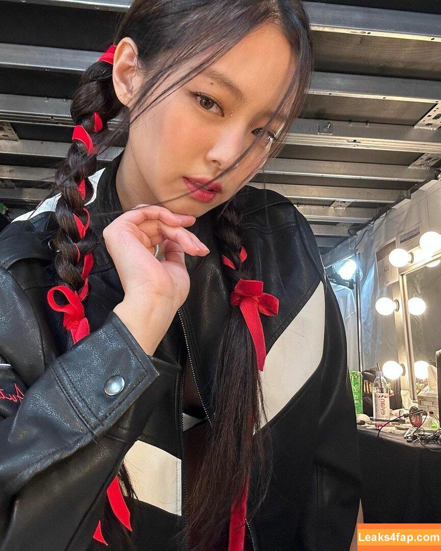 Jennie | BLΛƆKPIИK / Blackpink / jennierubyjane / sheflieshigh слитое фото фото #0172