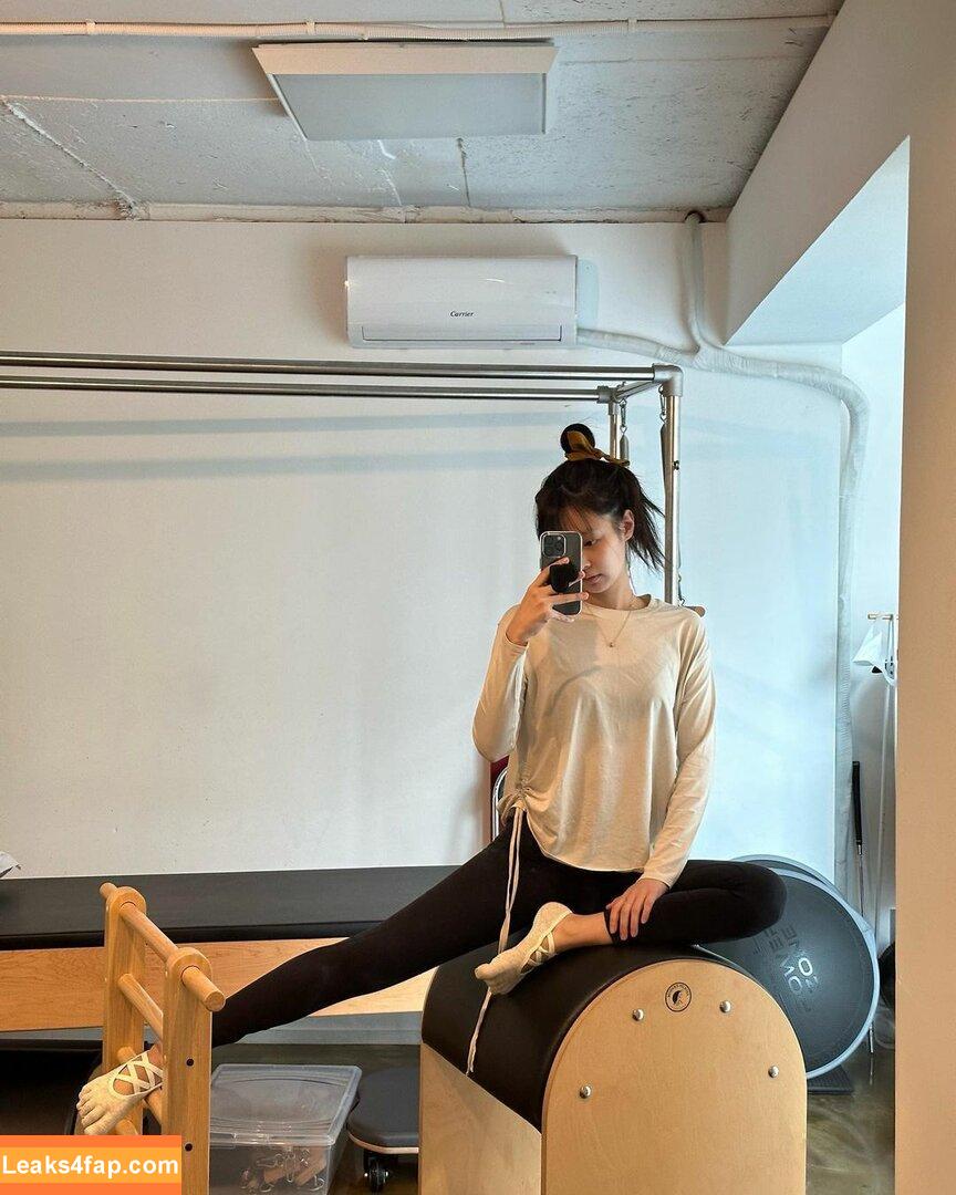 Jennie | BLΛƆKPIИK / Blackpink / jennierubyjane / sheflieshigh слитое фото фото #0199