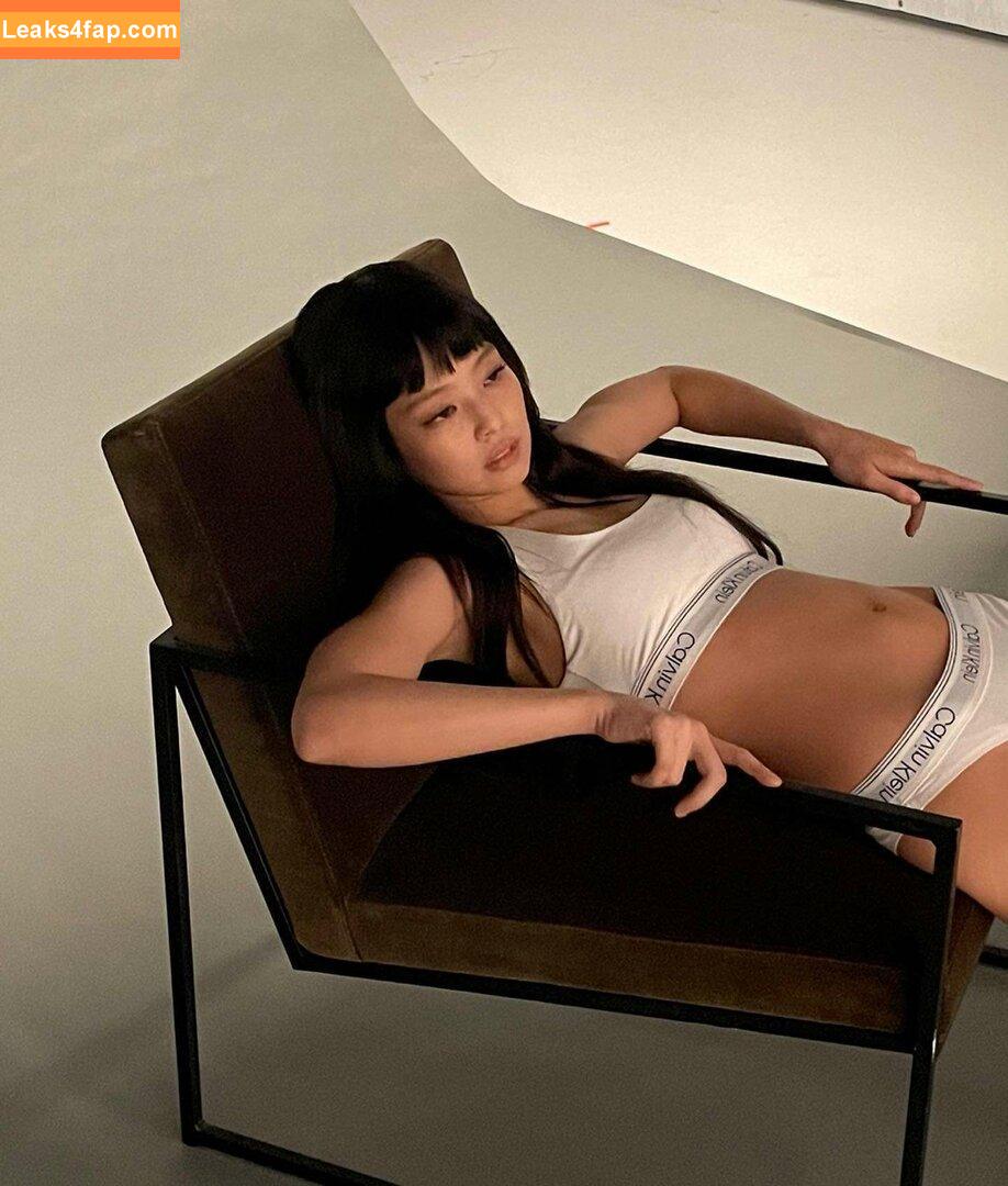 Jennie | BLΛƆKPIИK / Blackpink / jennierubyjane / sheflieshigh слитое фото фото #0210