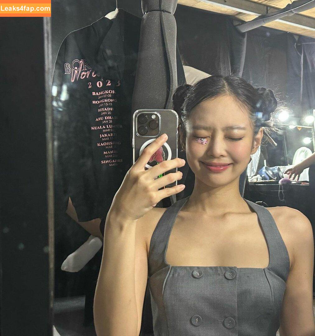 Jennie | BLΛƆKPIИK / Blackpink / jennierubyjane / sheflieshigh слитое фото фото #0237