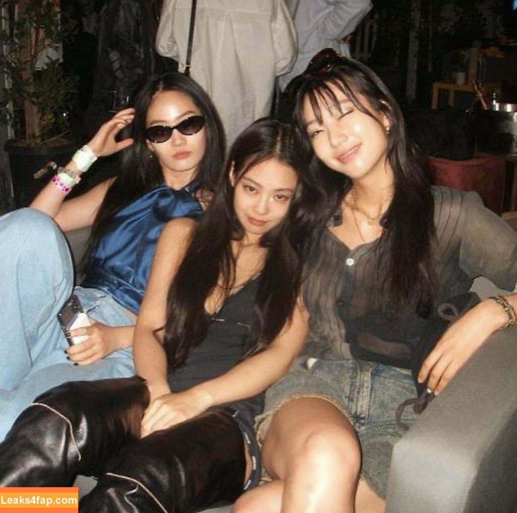 Jennie | BLΛƆKPIИK / Blackpink / jennierubyjane / sheflieshigh слитое фото фото #0273