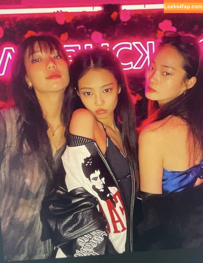 Jennie | BLΛƆKPIИK / Blackpink / jennierubyjane / sheflieshigh слитое фото фото #0274