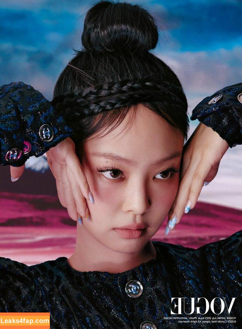 Jennie | BLΛƆKPIИK / Blackpink / jennierubyjane / sheflieshigh слитое фото фото #0332