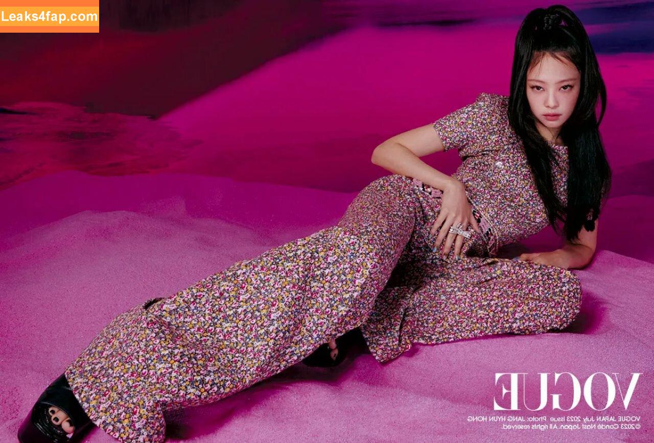 Jennie | BLΛƆKPIИK / Blackpink / jennierubyjane / sheflieshigh слитое фото фото #0337