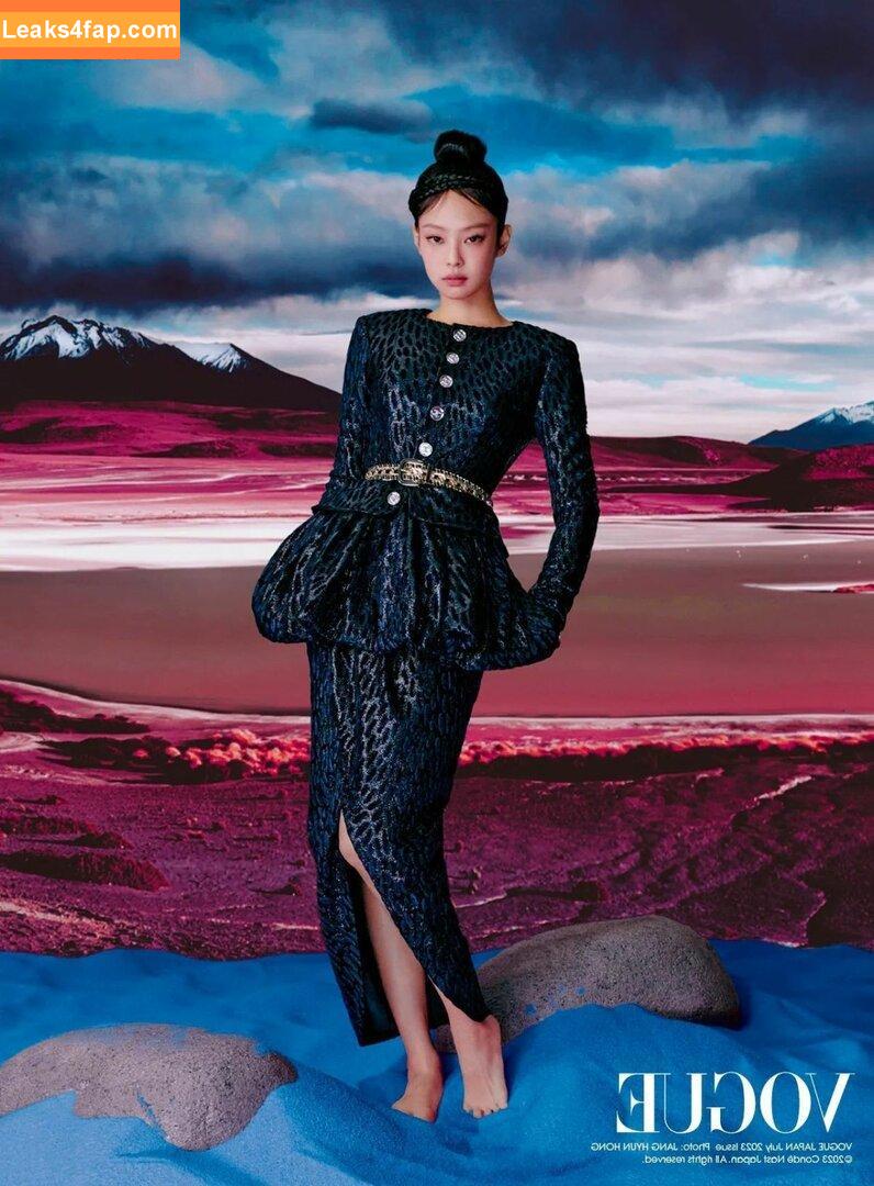 Jennie | BLΛƆKPIИK / Blackpink / jennierubyjane / sheflieshigh слитое фото фото #0338