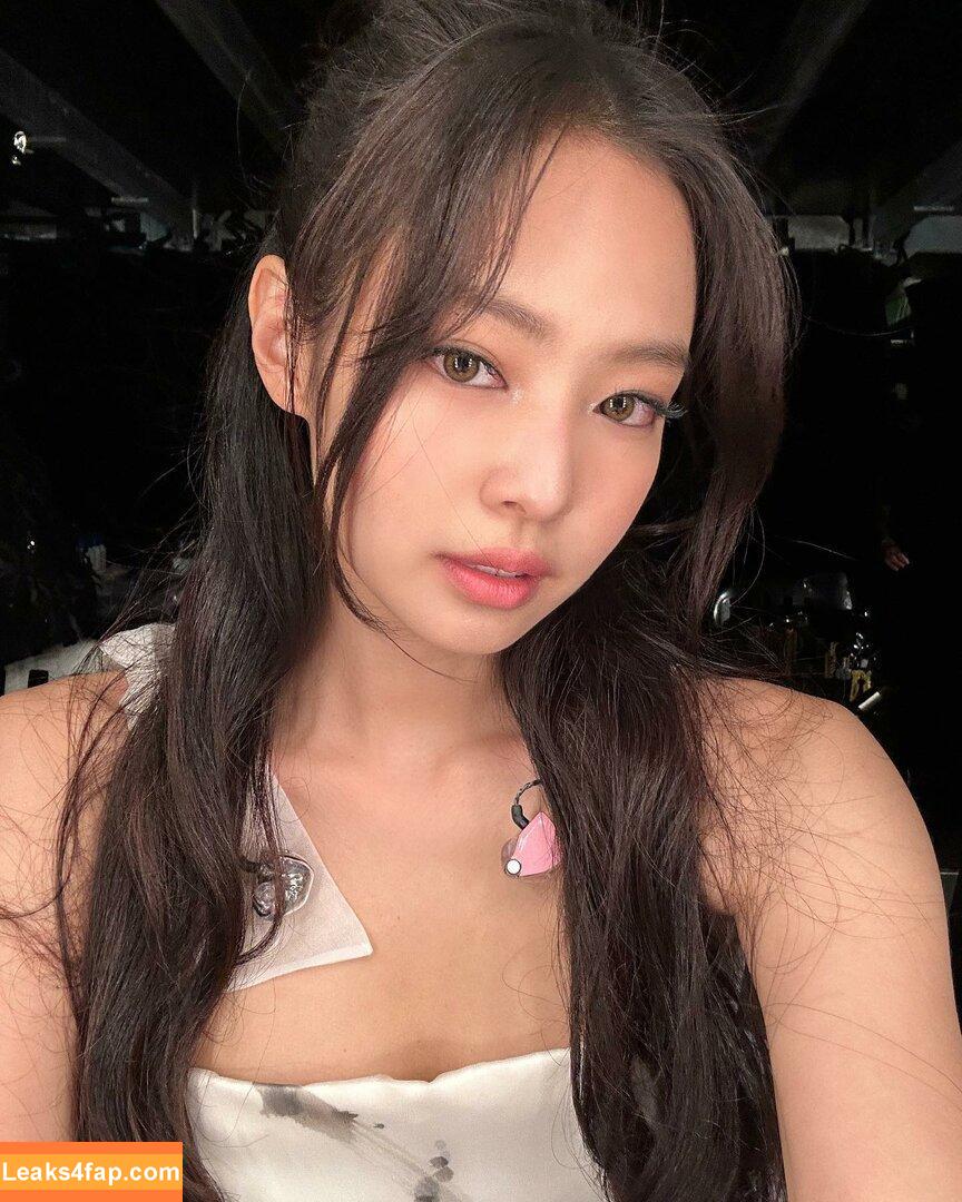 Jennie | BLΛƆKPIИK / Blackpink / jennierubyjane / sheflieshigh слитое фото фото #0353