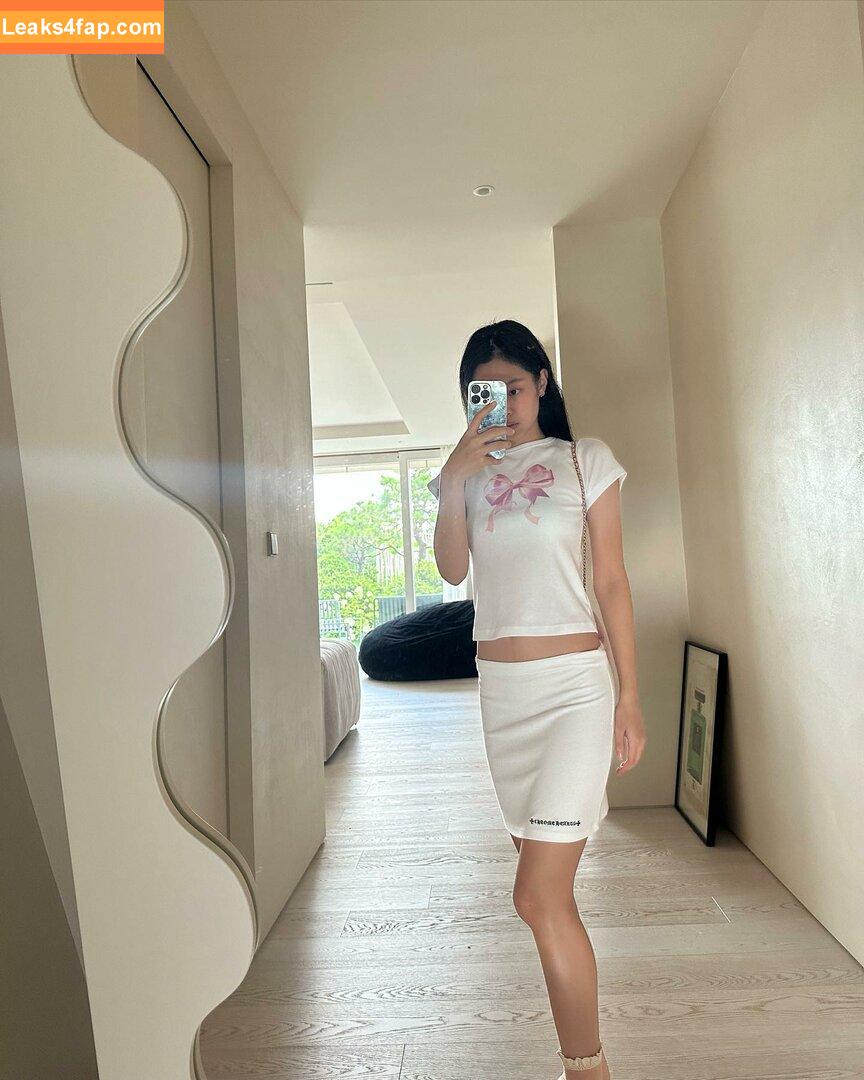 Jennie | BLΛƆKPIИK / Blackpink / jennierubyjane / sheflieshigh слитое фото фото #0371