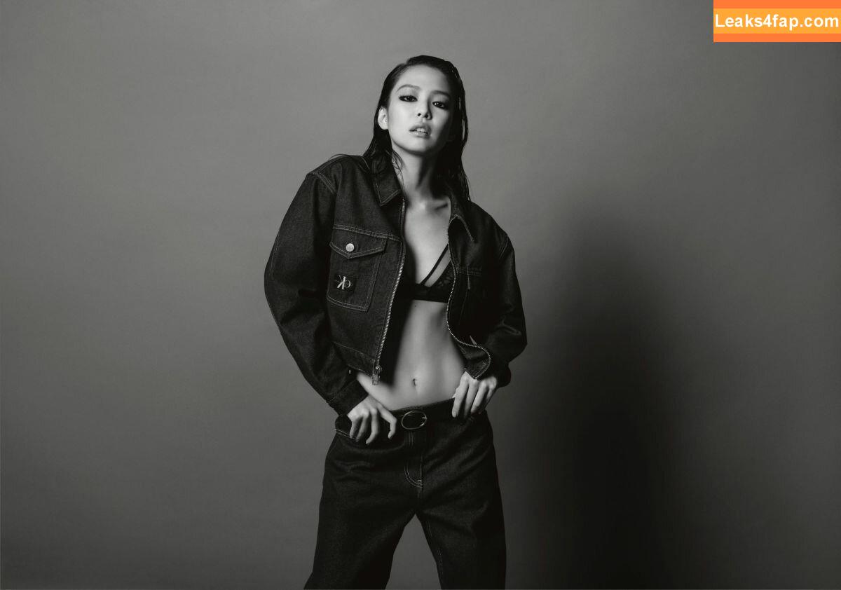 Jennie | BLΛƆKPIИK / Blackpink / jennierubyjane / sheflieshigh слитое фото фото #0380