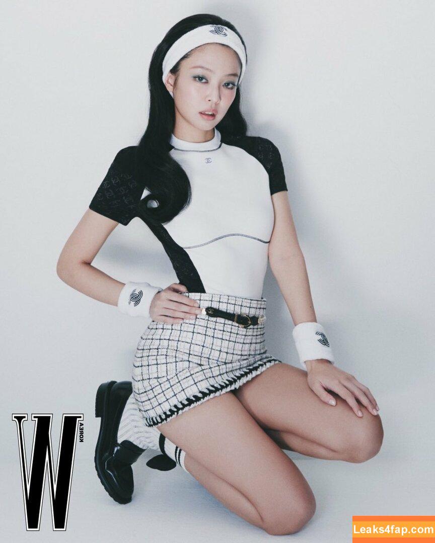 Jennie | BLΛƆKPIИK / Blackpink / jennierubyjane / sheflieshigh слитое фото фото #0427
