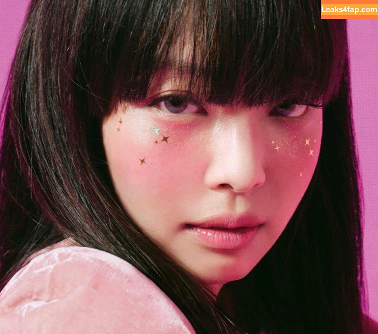 Jennie | BLΛƆKPIИK / Blackpink / jennierubyjane / sheflieshigh слитое фото фото #0437