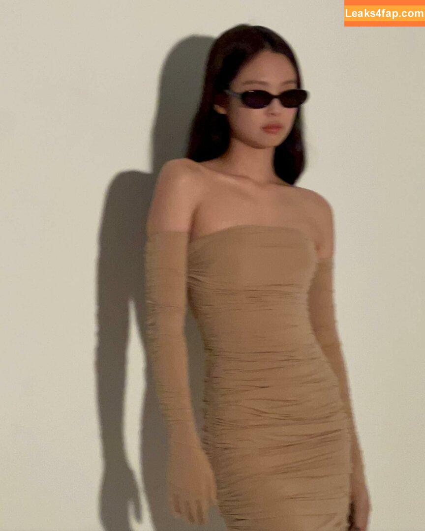 Jennie | BLΛƆKPIИK / Blackpink / jennierubyjane / sheflieshigh слитое фото фото #0457