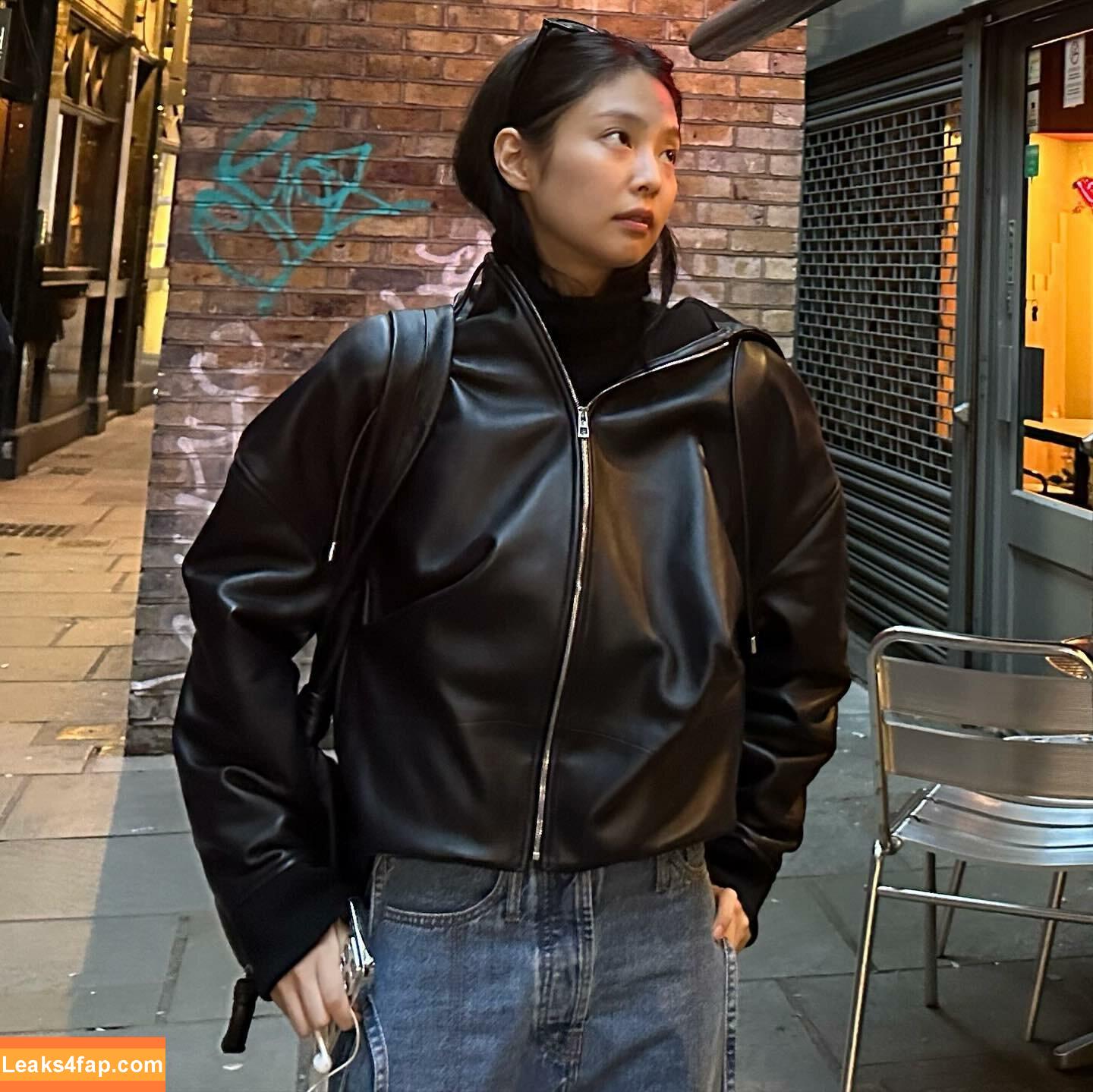 Jennie | BLΛƆKPIИK / Blackpink / jennierubyjane / sheflieshigh слитое фото фото #0468