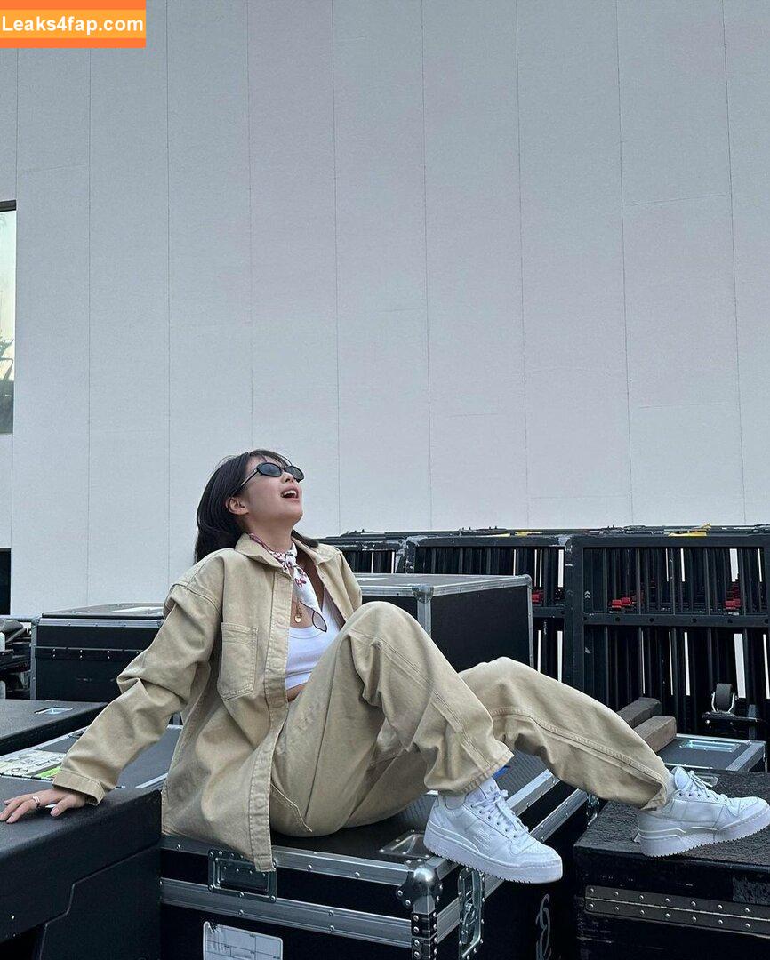 Jennie | BLΛƆKPIИK / Blackpink / jennierubyjane / sheflieshigh слитое фото фото #0475