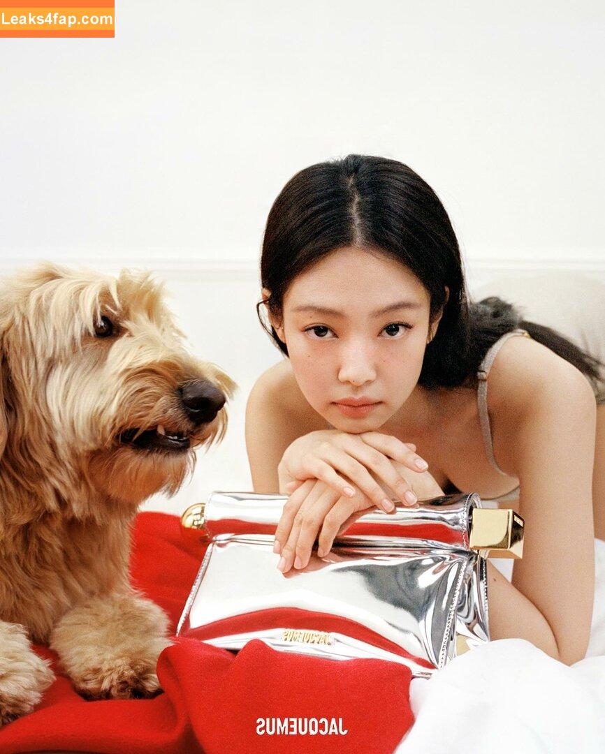 Jennie | BLΛƆKPIИK / Blackpink / jennierubyjane / sheflieshigh слитое фото фото #0482