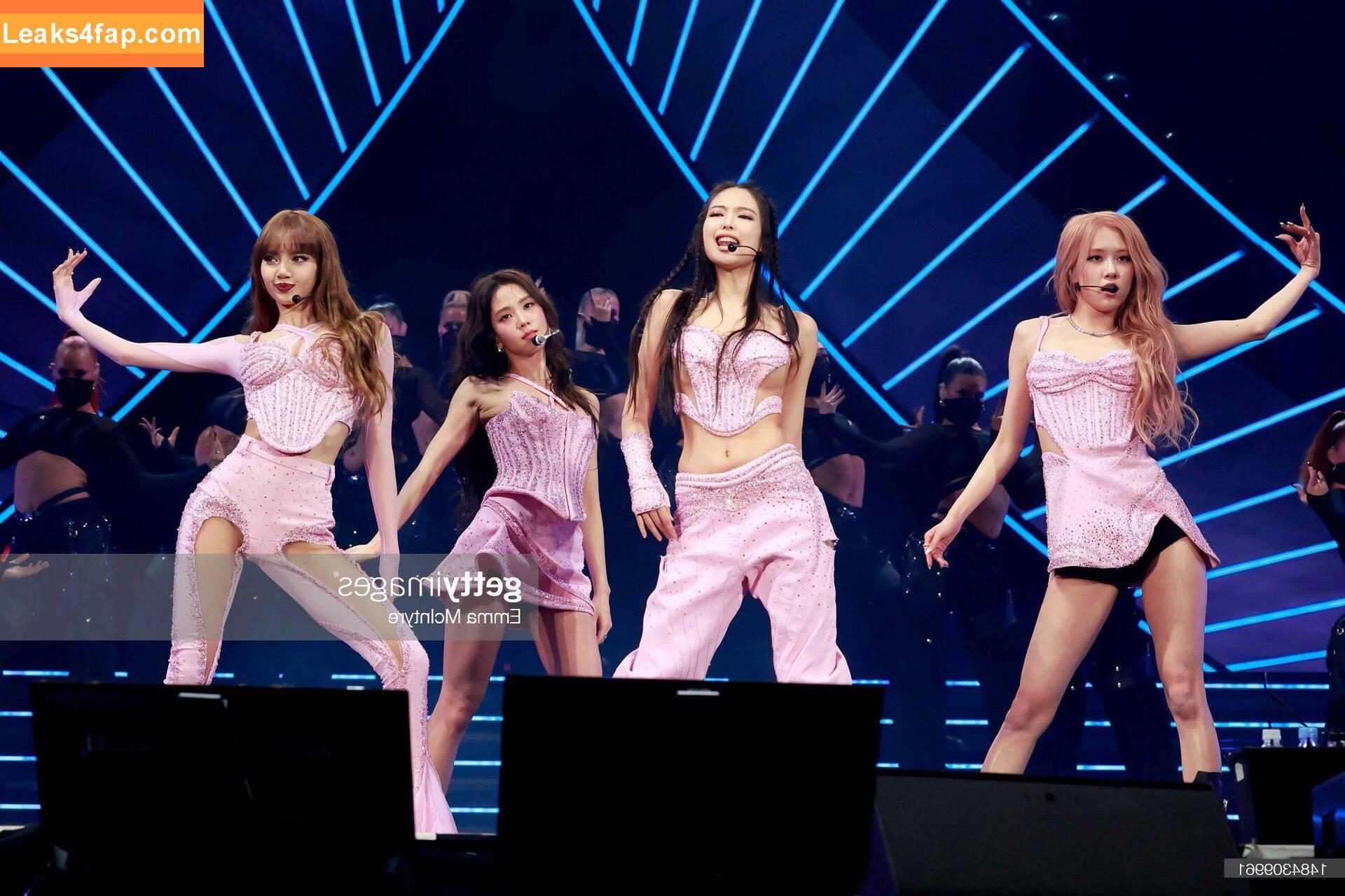 Jennie | BLΛƆKPIИK / Blackpink / jennierubyjane / sheflieshigh слитое фото фото #0491