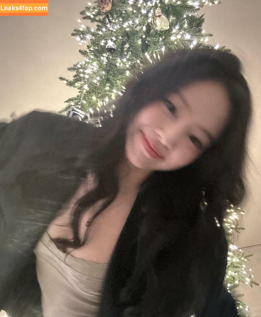 Jennie | BLΛƆKPIИK / Blackpink / jennierubyjane / sheflieshigh слитое фото фото #0499