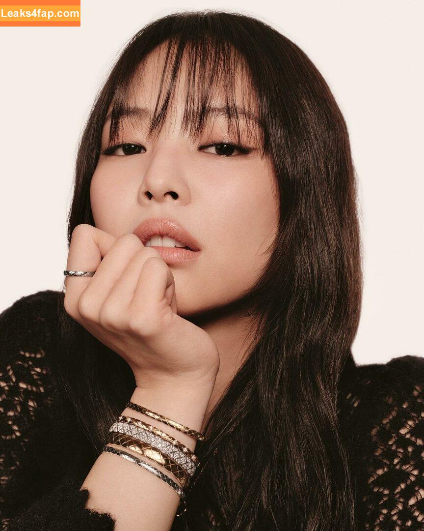 Jennie | BLΛƆKPIИK / Blackpink / jennierubyjane / sheflieshigh слитое фото фото #0510