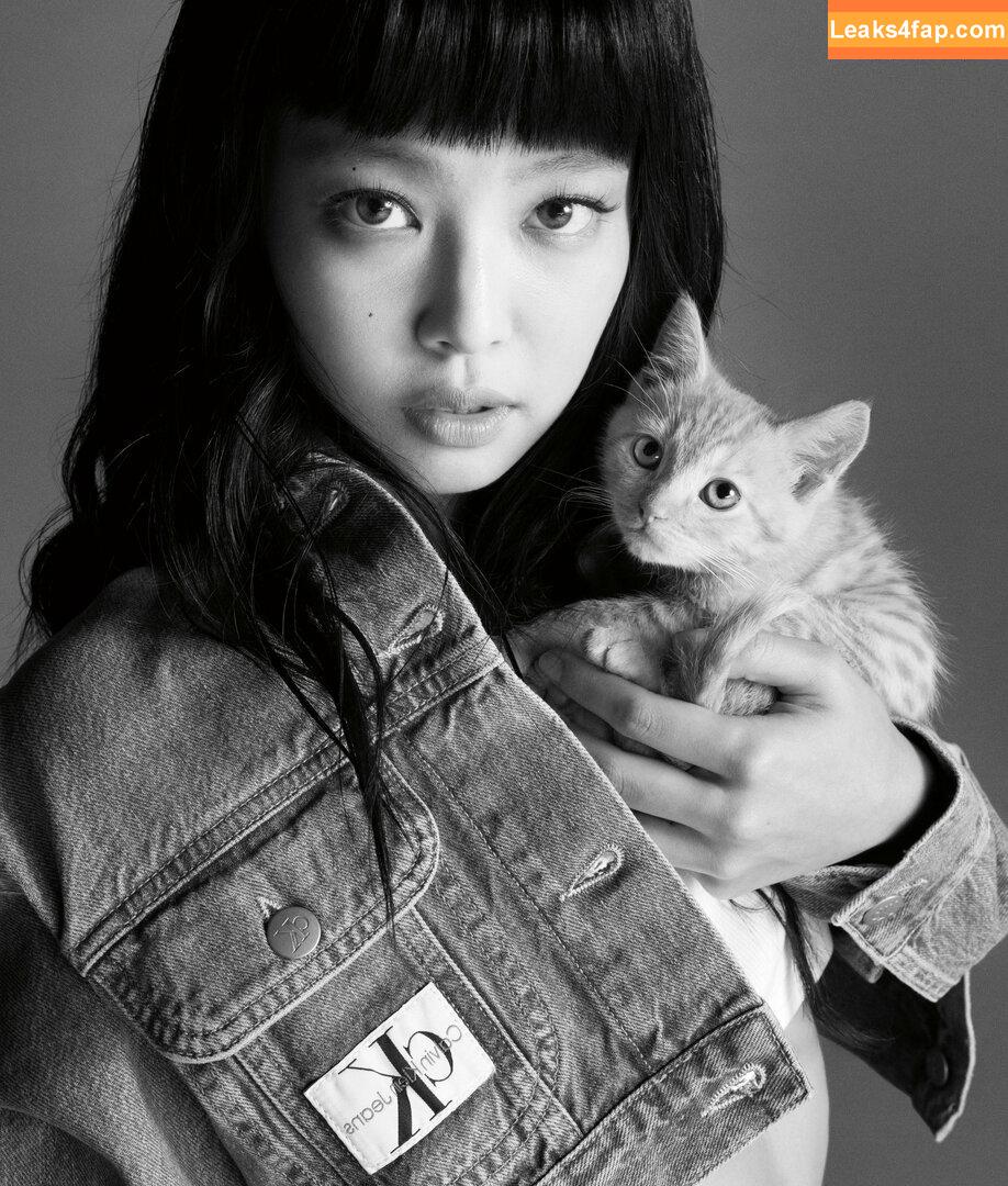 Jennie | BLΛƆKPIИK / Blackpink / jennierubyjane / sheflieshigh слитое фото фото #0525