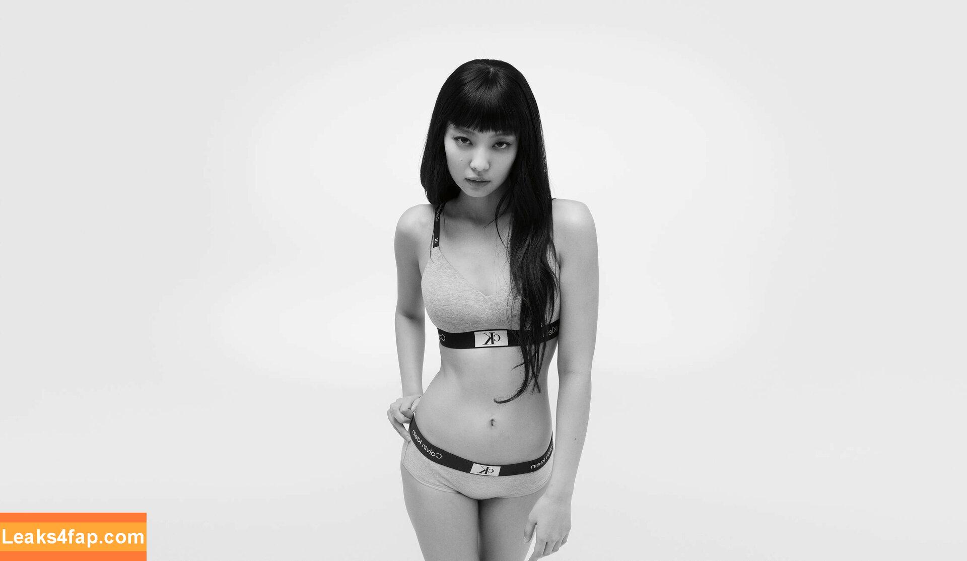 Jennie | BLΛƆKPIИK / Blackpink / jennierubyjane / sheflieshigh слитое фото фото #0527