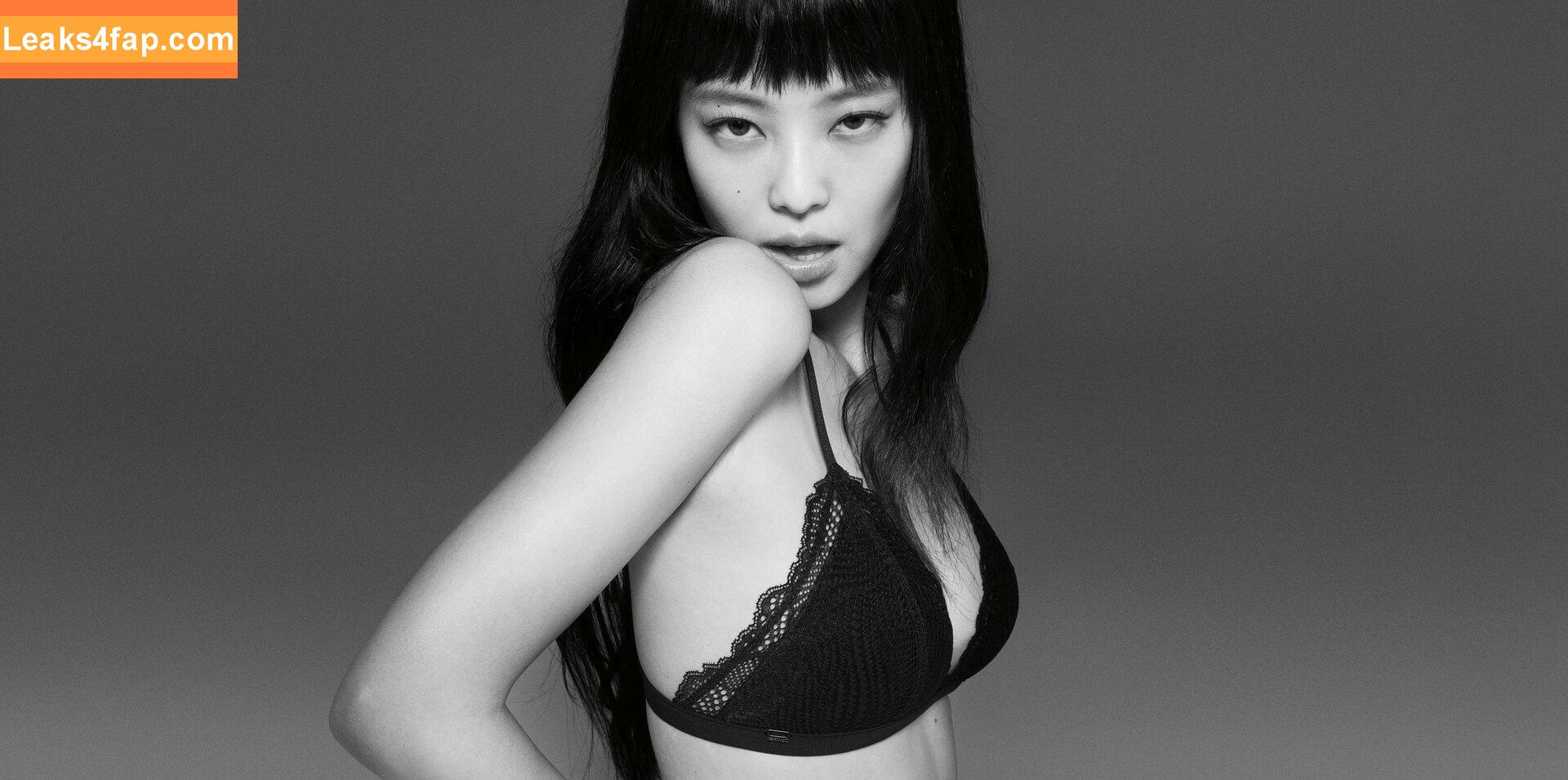 Jennie | BLΛƆKPIИK / Blackpink / jennierubyjane / sheflieshigh слитое фото фото #0529