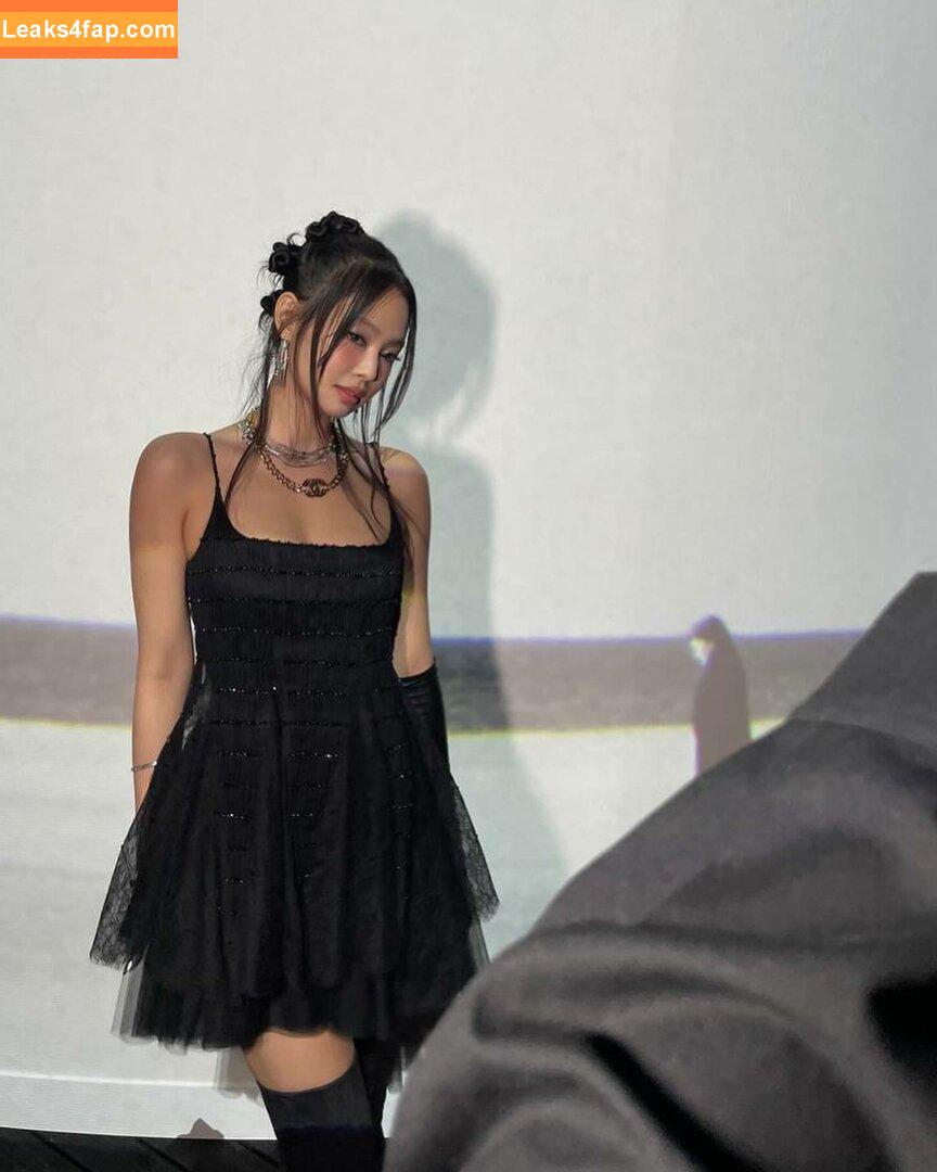 Jennie | BLΛƆKPIИK / Blackpink / jennierubyjane / sheflieshigh слитое фото фото #0572