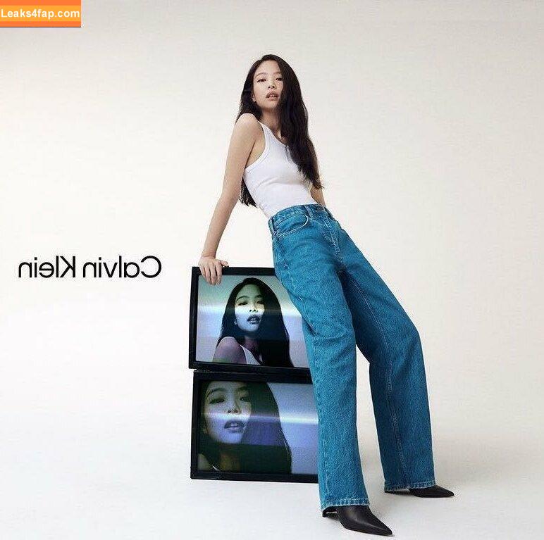 Jennie | BLΛƆKPIИK / Blackpink / jennierubyjane / sheflieshigh слитое фото фото #0594