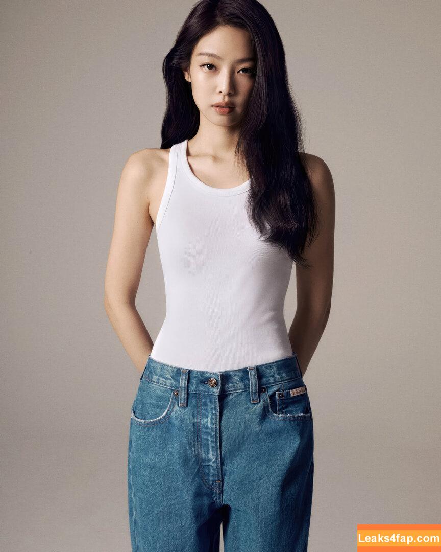 Jennie | BLΛƆKPIИK / Blackpink / jennierubyjane / sheflieshigh слитое фото фото #0598