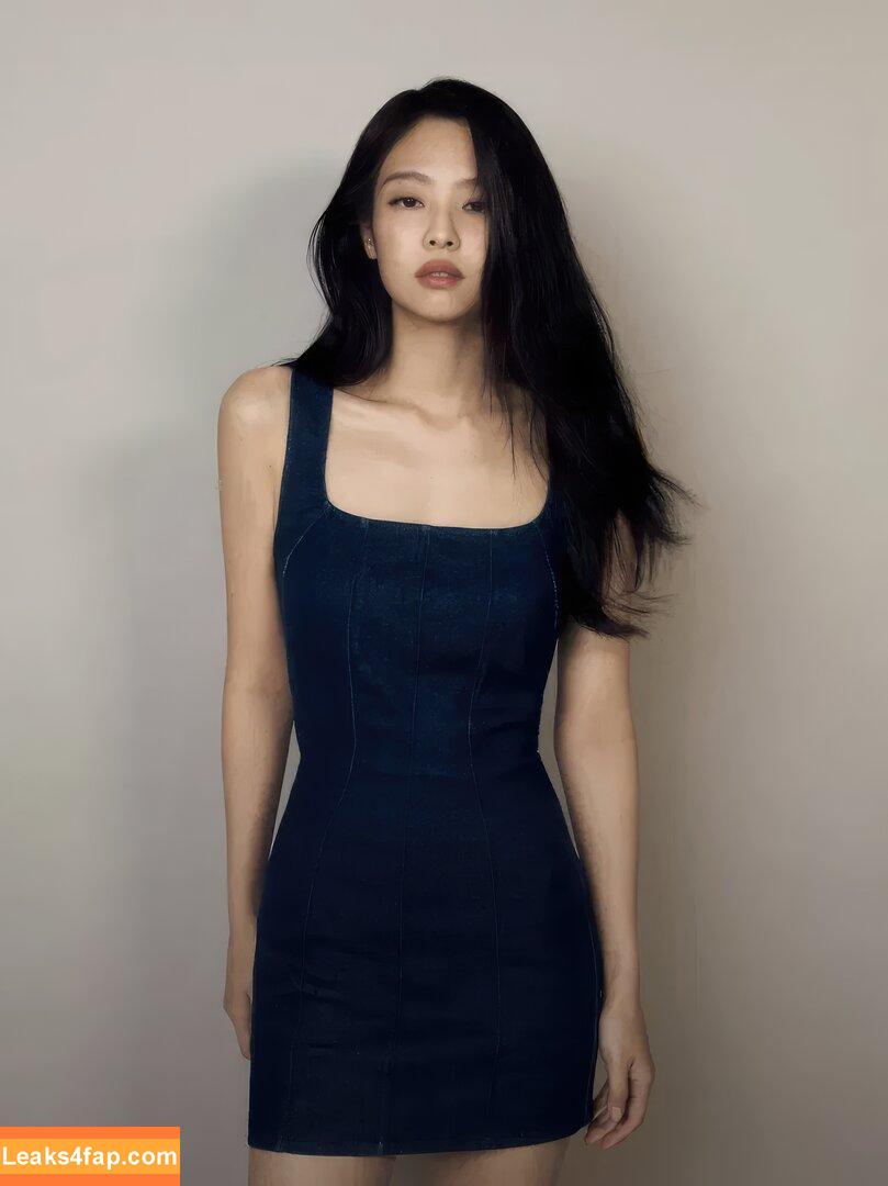 Jennie | BLΛƆKPIИK / Blackpink / jennierubyjane / sheflieshigh слитое фото фото #0601