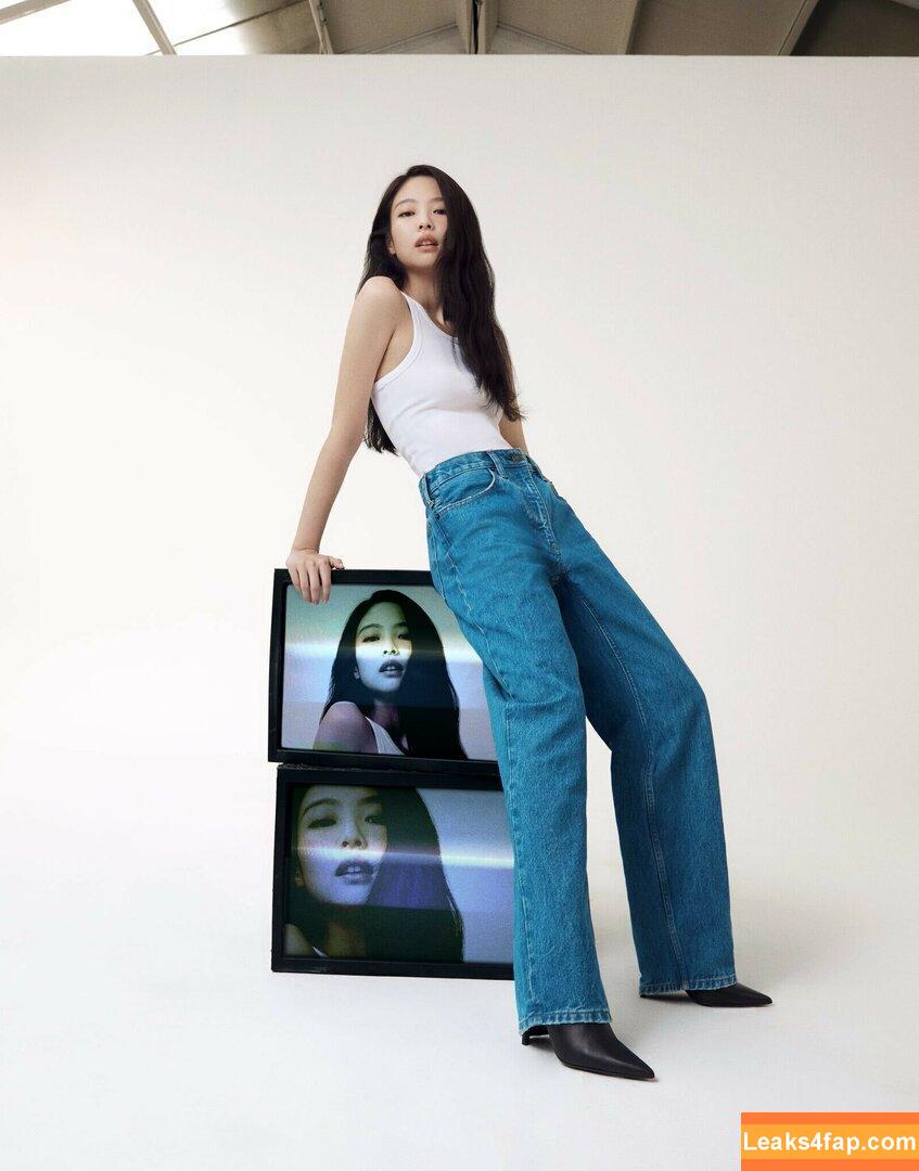 Jennie | BLΛƆKPIИK / Blackpink / jennierubyjane / sheflieshigh слитое фото фото #0607