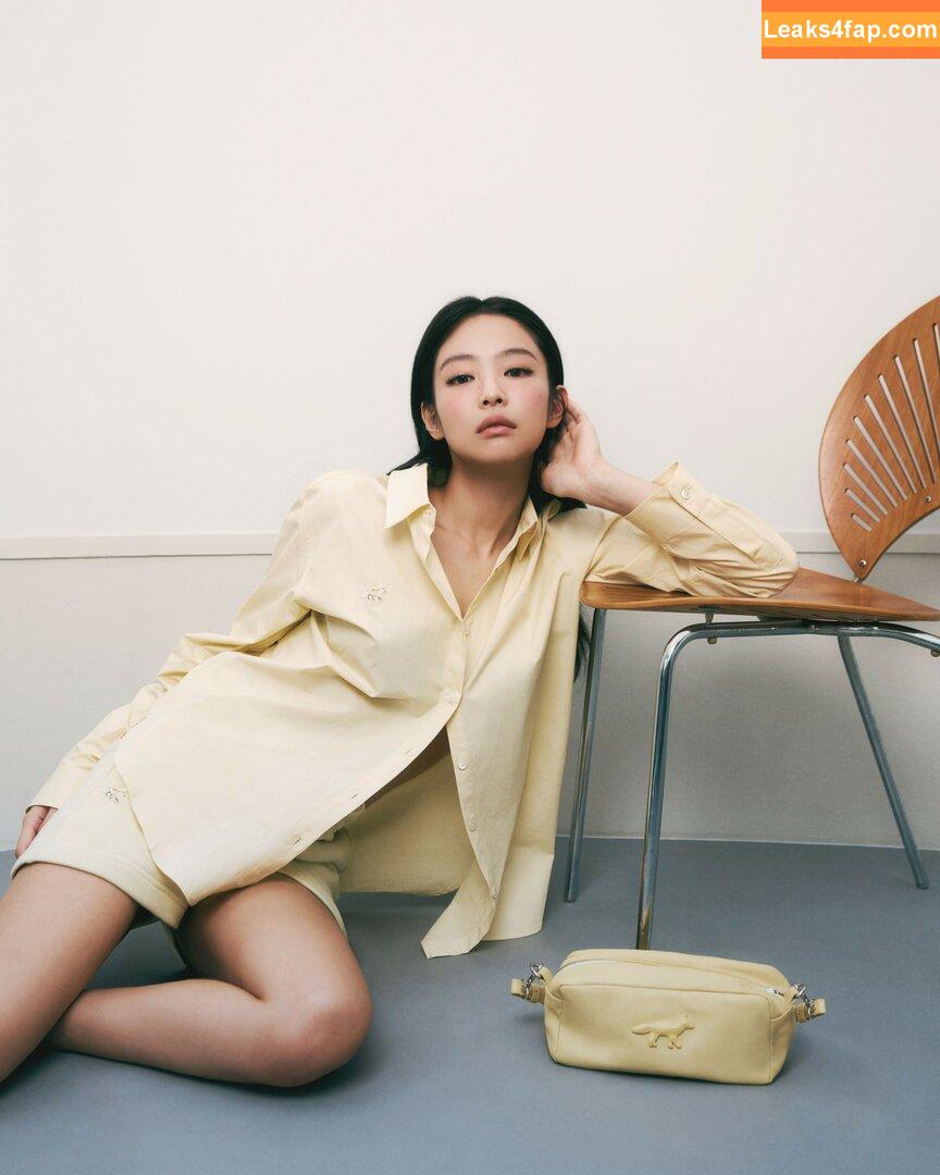 Jennie | BLΛƆKPIИK / Blackpink / jennierubyjane / sheflieshigh слитое фото фото #0614