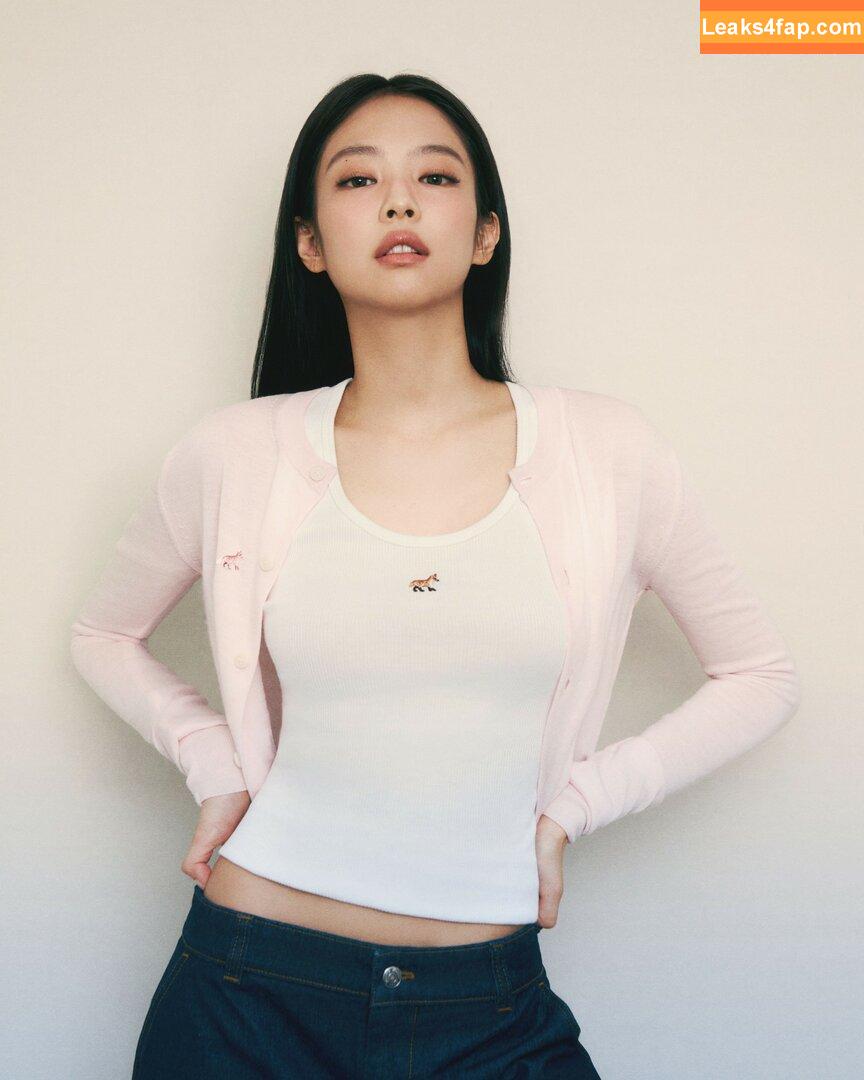 Jennie | BLΛƆKPIИK / Blackpink / jennierubyjane / sheflieshigh слитое фото фото #0616