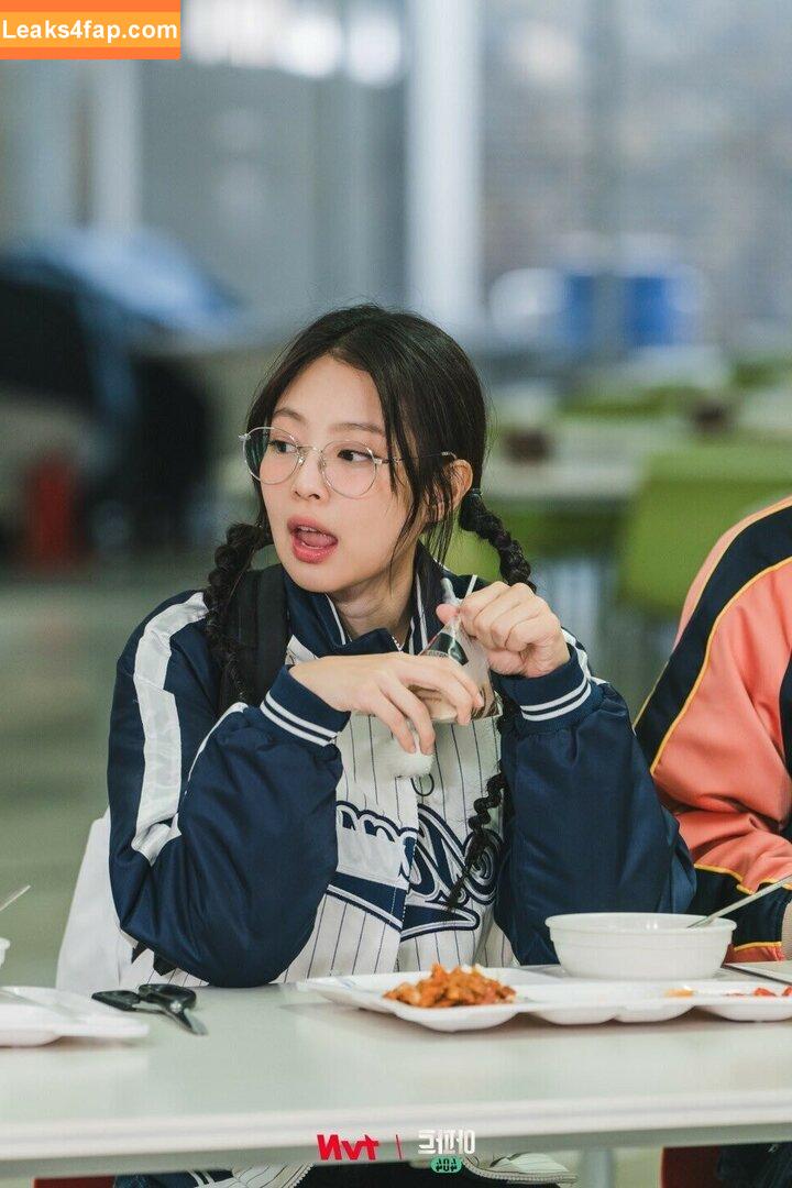 Jennie | BLΛƆKPIИK / Blackpink / jennierubyjane / sheflieshigh слитое фото фото #0620