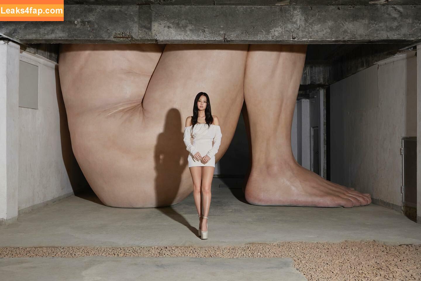 Jennie | BLΛƆKPIИK / Blackpink / jennierubyjane / sheflieshigh слитое фото фото #0623