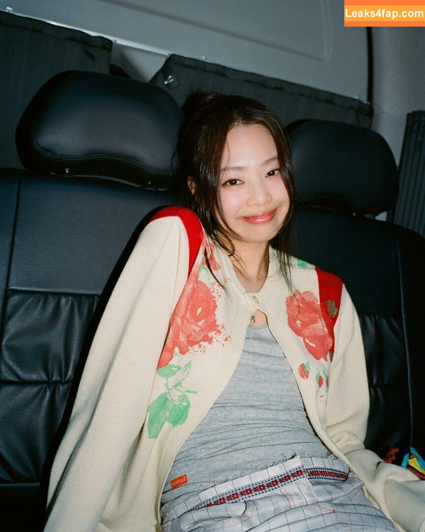 Jennie | BLΛƆKPIИK / Blackpink / jennierubyjane / sheflieshigh leaked photo photo #0702