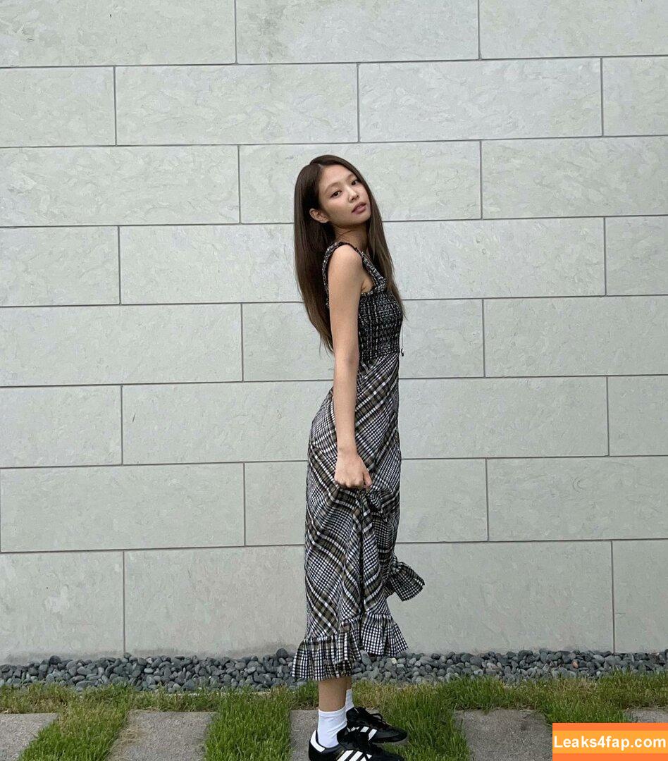 Jennie | BLΛƆKPIИK / Blackpink / jennierubyjane / sheflieshigh leaked photo photo #0754