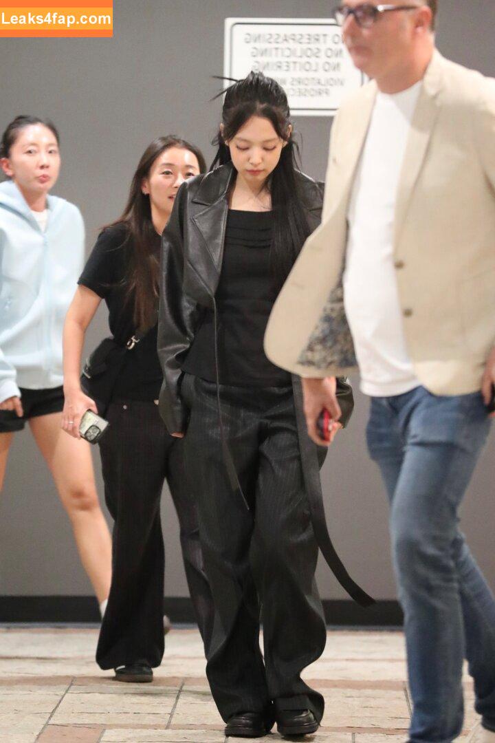 Jennie | BLΛƆKPIИK / Blackpink / jennierubyjane / sheflieshigh leaked photo photo #0950