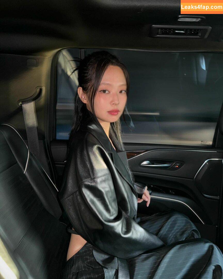 Jennie | BLΛƆKPIИK / Blackpink / jennierubyjane / sheflieshigh leaked photo photo #0952