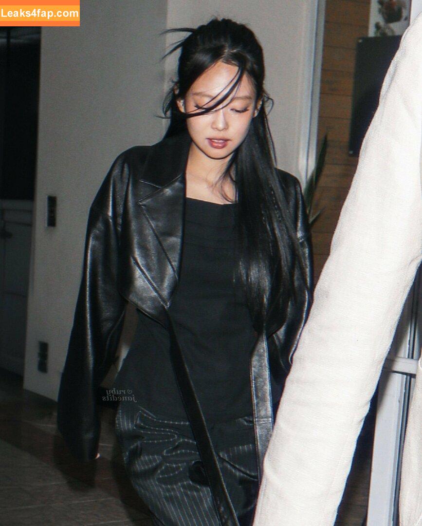 Jennie | BLΛƆKPIИK / Blackpink / jennierubyjane / sheflieshigh leaked photo photo #0964