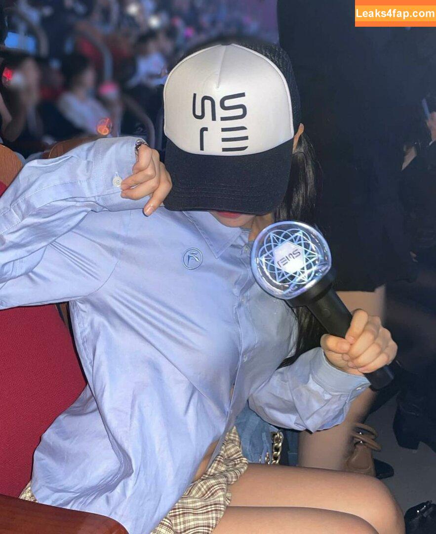 Jennie | BLΛƆKPIИK / Blackpink / jennierubyjane / sheflieshigh слитое фото фото #0975