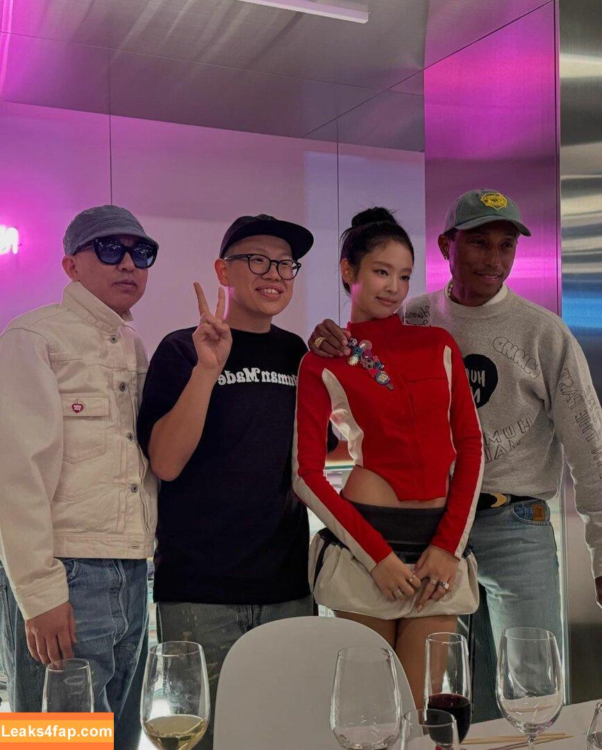 Jennie | BLΛƆKPIИK / Blackpink / jennierubyjane / sheflieshigh leaked photo photo #0994