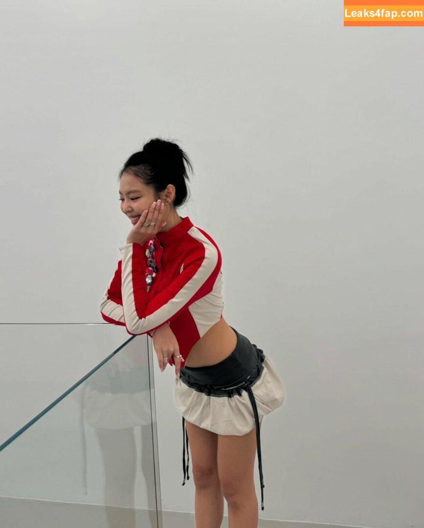 Jennie | BLΛƆKPIИK / Blackpink / jennierubyjane / sheflieshigh leaked photo photo #0996