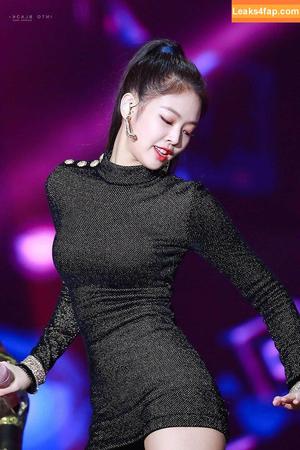 Jennie | BLΛƆKPIИK фото #0002