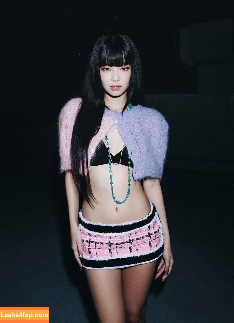 Jennie | BLΛƆKPIИK / Blackpink / jennierubyjane / sheflieshigh слитое фото фото #1028