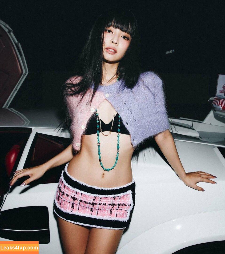 Jennie | BLΛƆKPIИK / Blackpink / jennierubyjane / sheflieshigh слитое фото фото #1029