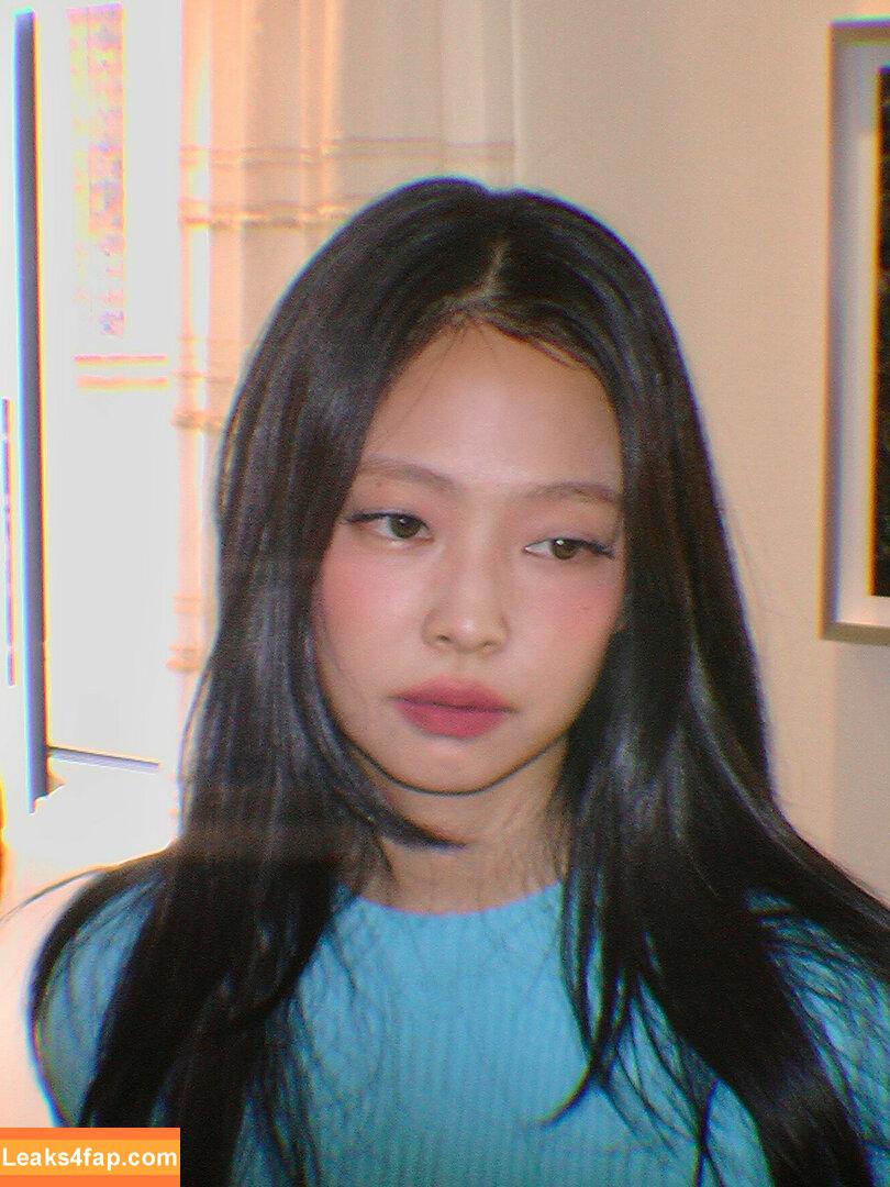 Jennie | BLΛƆKPIИK / Blackpink / jennierubyjane / sheflieshigh слитое фото фото #1045